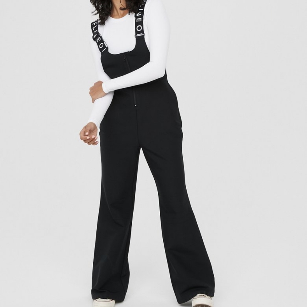 Snowboard ski pants by arie chillside